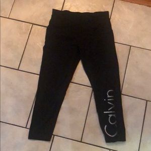 NWOT Calvin Klein crop leggings
